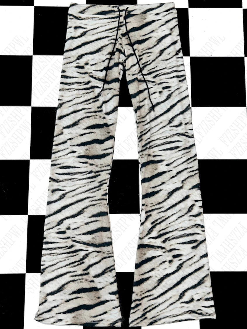 Emo Girls Wavy Slim pants Harajuku Punk Comfortable Aesthetic Y2K Women pants Fashion High Street vintage Yoga Gothic Streetwear